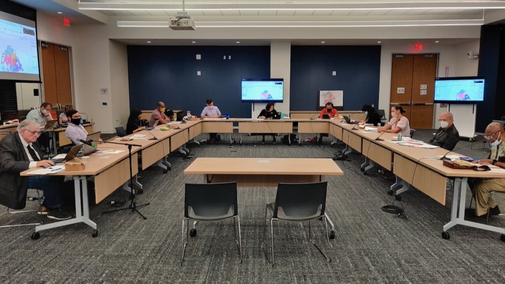 Austin redistricting commissioners consider first draft of new City Council district boundaries