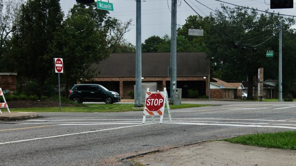 In Pearland there were several traffic-light intersections that lost power, and the Pearland Police Department partnered with the city’s street department to post portable stop signs, said Jason Wells, Pearland Police Department public information officer. (Andy Yanez/Community Impact Newspaper)