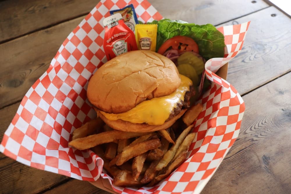 Willie's Joint restaurant offers burgers, live music and more