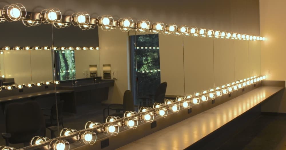 Dressing room.