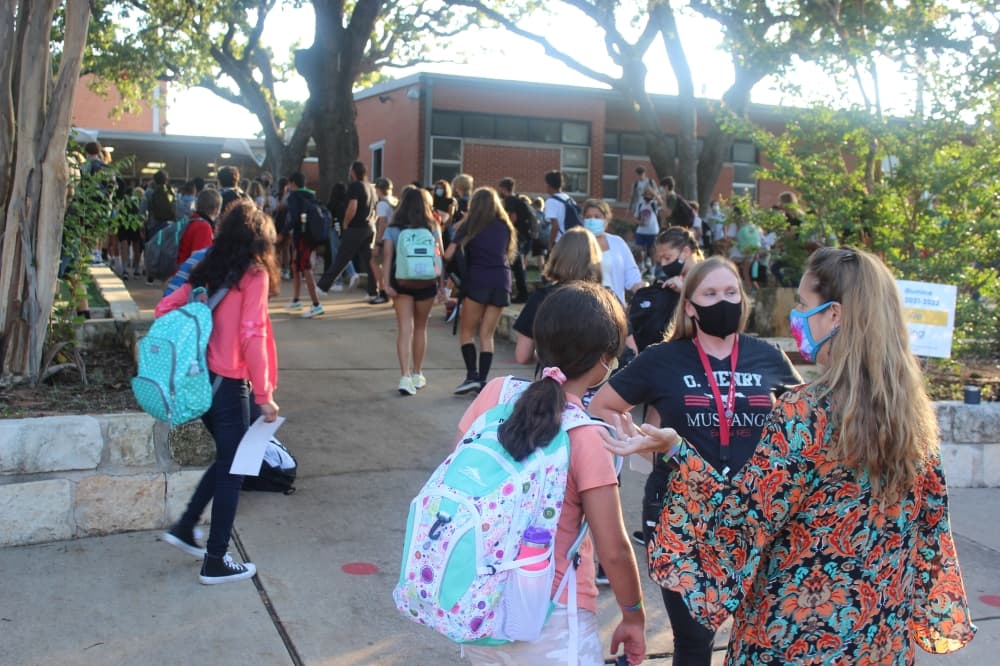 Austin ISD's COVID-19 rate lower than nearby districts after first month of school