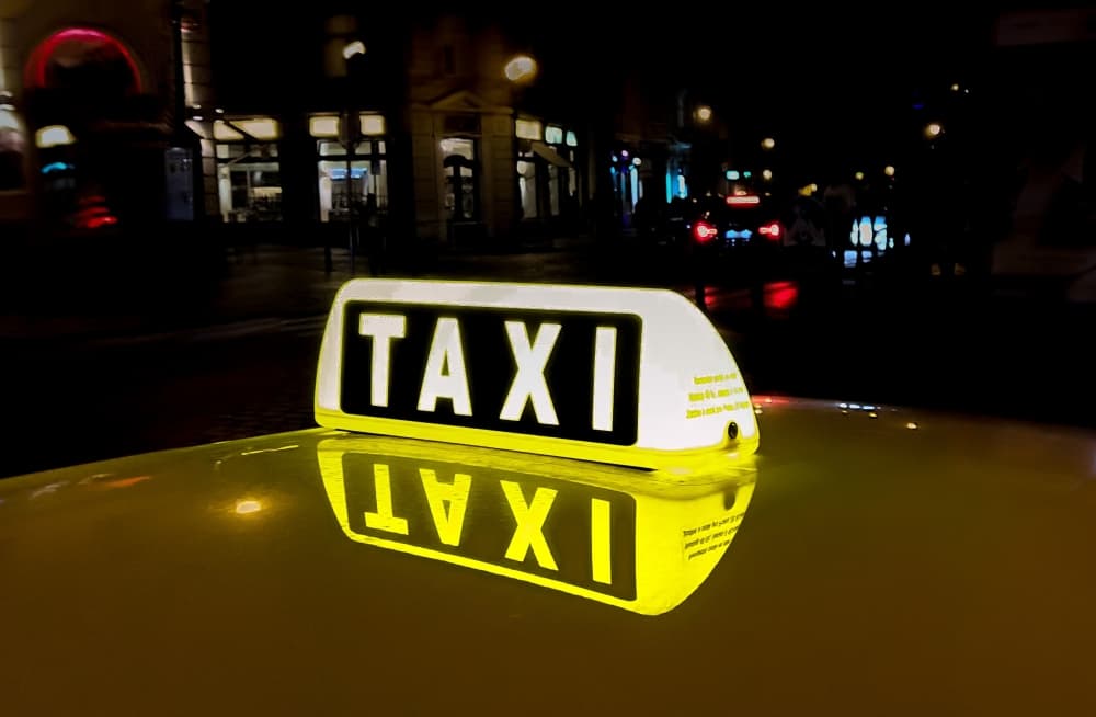 Houston loosens taxicab regulations