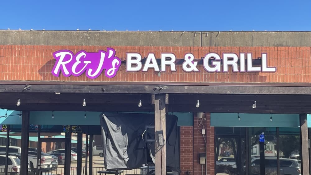 R&J's Bar and Grill opens in former Lucy's Lot location in Grapevine