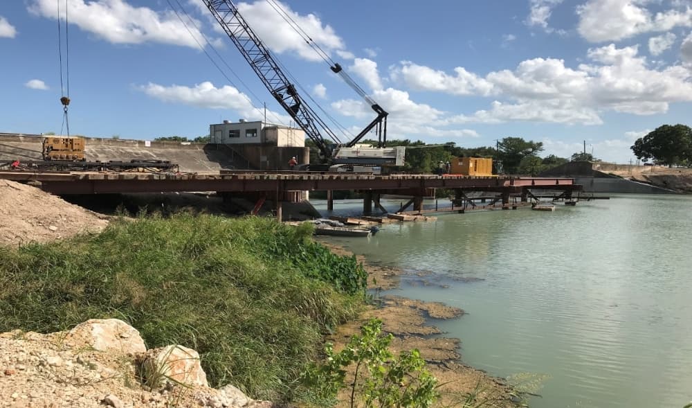 New Lake Dunlap dam in New Braunfels on schedule for May 2023 completion