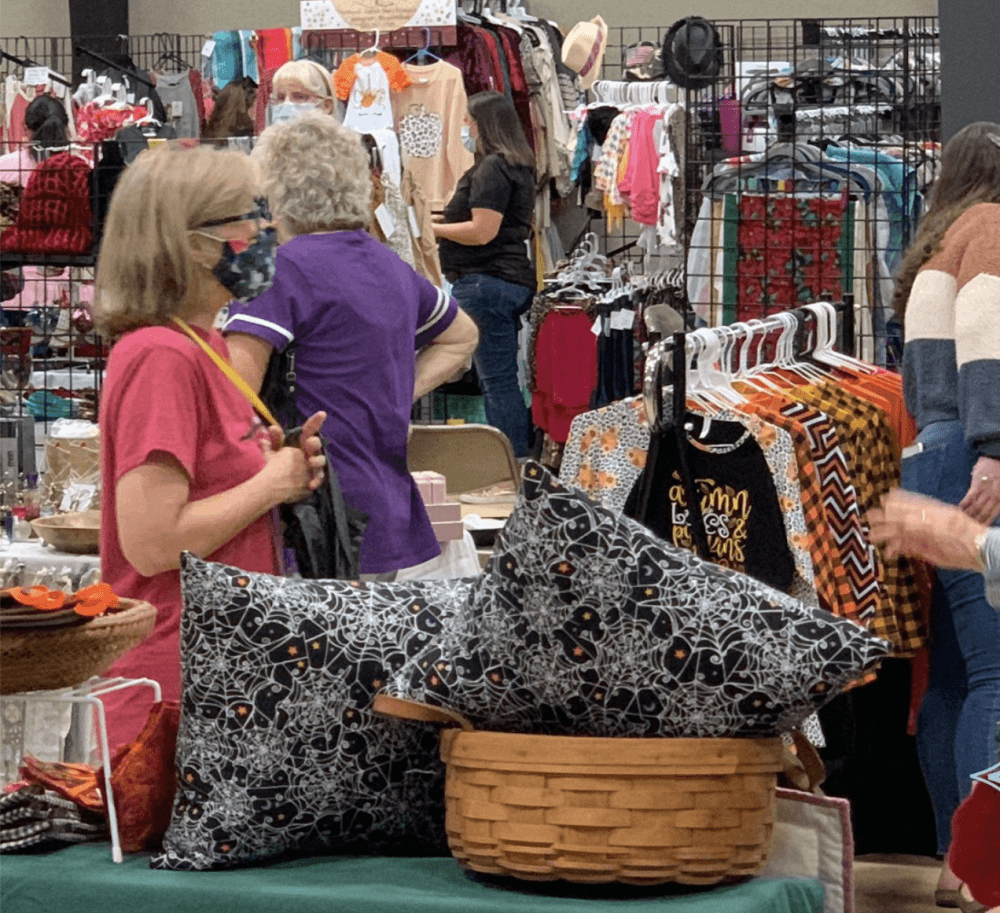 Holiday markets, barbecues: 6 things to do in Conroe, Montgomery on Oct. 1-3