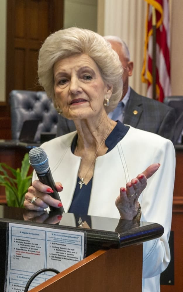 Sugar Land remembers longtime City Secretary Glenda Gundermann