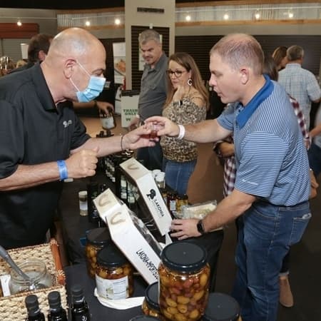 Wine Walk returns to Market Street Oct. 21, includes local vendors