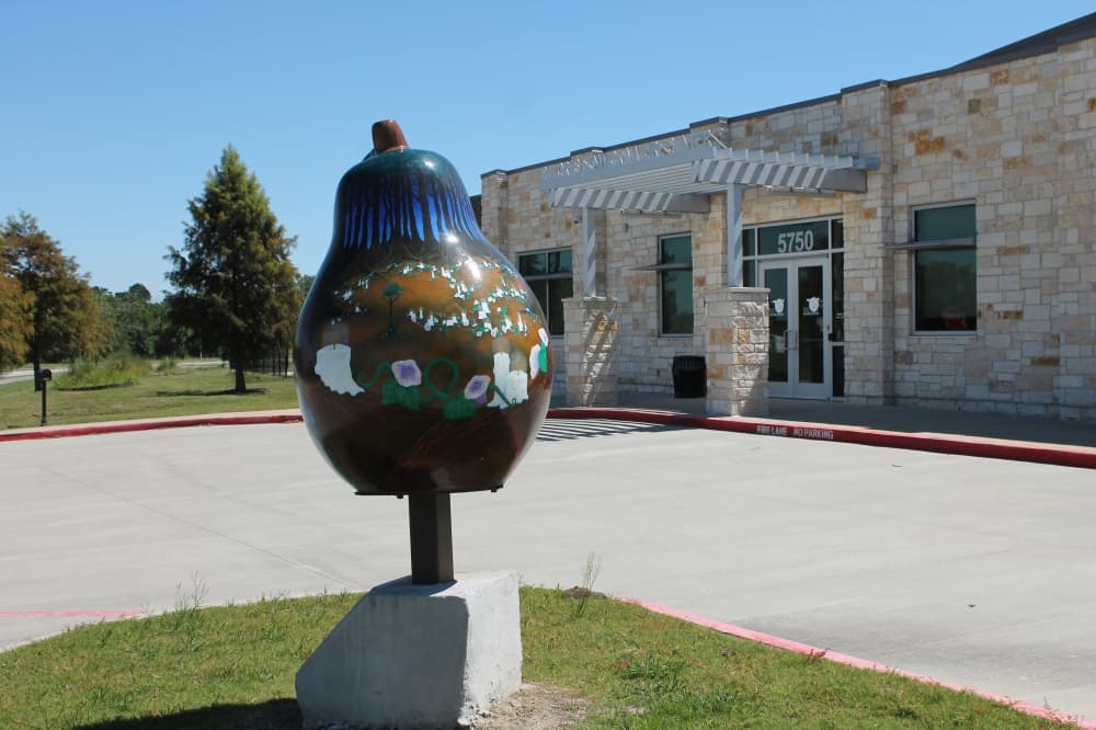 The fiberglass pears on the Pear-Scape Trail are about 4 feet tall. (Colleen Ferguson/Community Impact Newspaper)