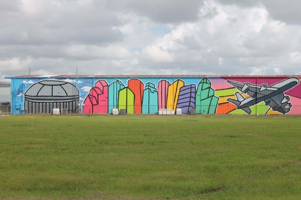 The mural also showcases famous Houston landmarks, like the Astrodome. (Sierra Rozen/Community Impact Newspaper)