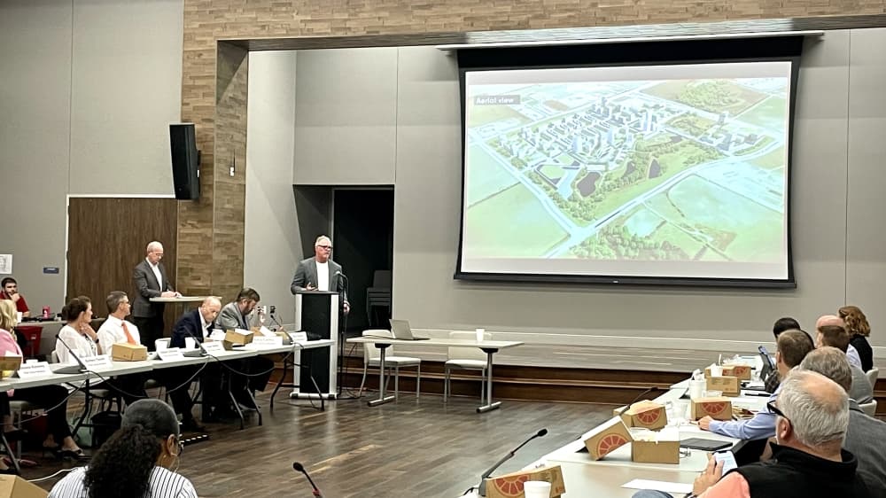 The Oxbow at Frisco pitched to city leaders, would coincide with Parvin Creek greenspace, booming northern region