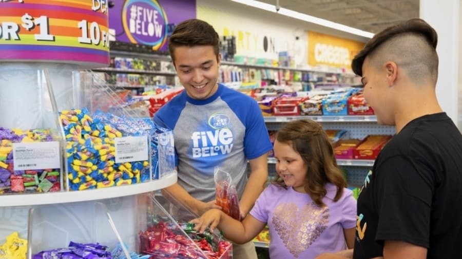 Five Below set to celebrate 1-year anniversary in New Caney