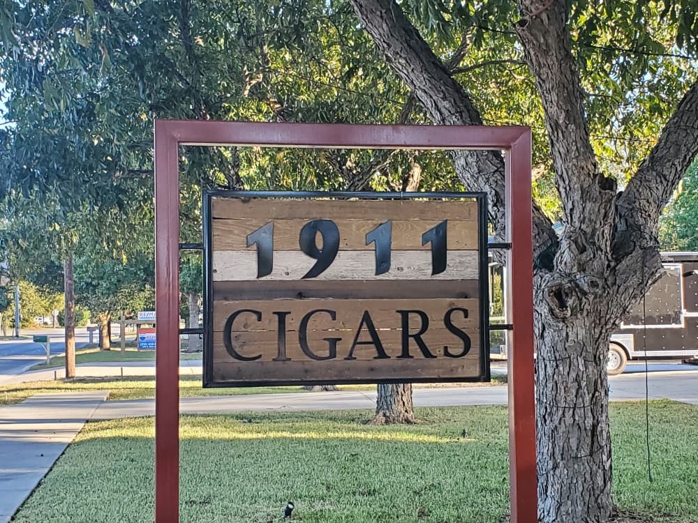 1911 Cigars in Cibolo offers welcoming environment