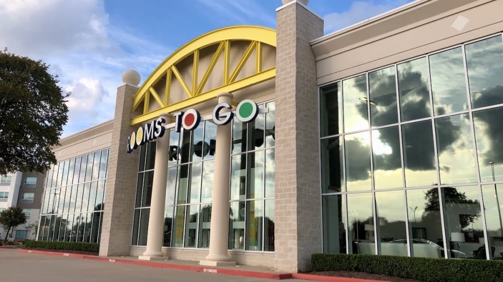 Rooms To Go opens Pearland showroom in August