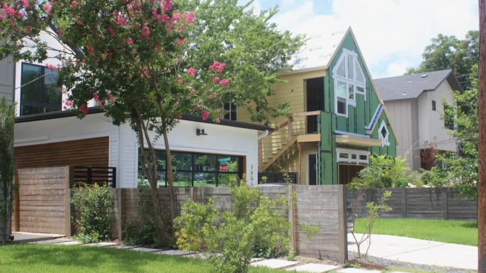 Central Austin home prices decline for second month but still tower over previous year