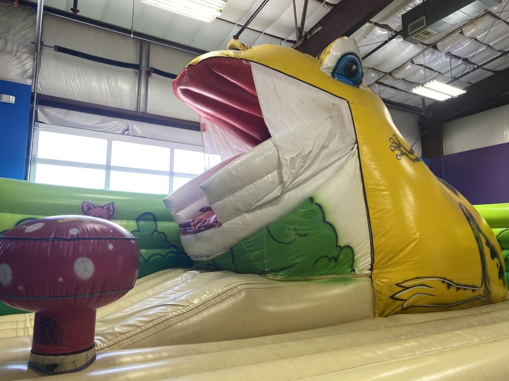 A South Austin indoor play place puts a bounce in local children’s parties