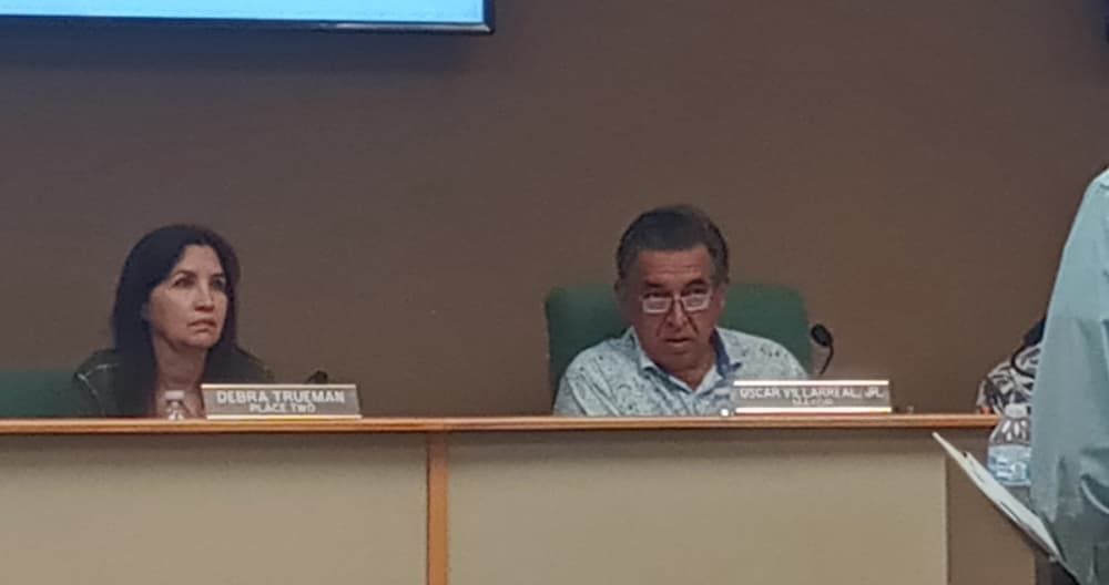 Hollywood Park advances new pool rules; storage space issue unsettled