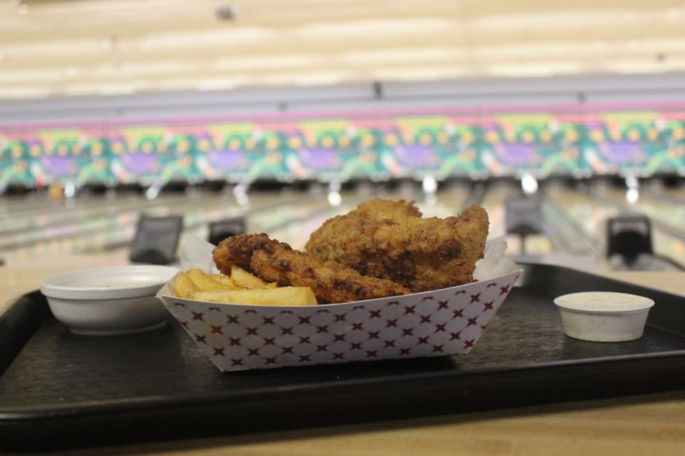 One of the most popular orders at Lebowski’s Grill is its hand-breaded chicken tenders, owner Helen Alger said. (Olivia Aldridge/Community Impact Newspaper)