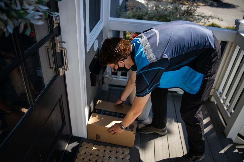 Amazon opens La Marque delivery station