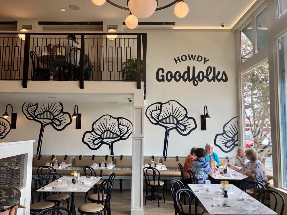 Southern-style eatery now open on the Georgetown Square