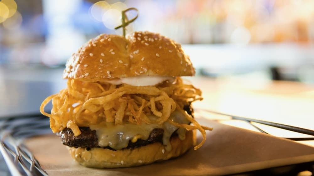 5280 Burger & Tap House opens in North Austin plus more businesses coming to the area