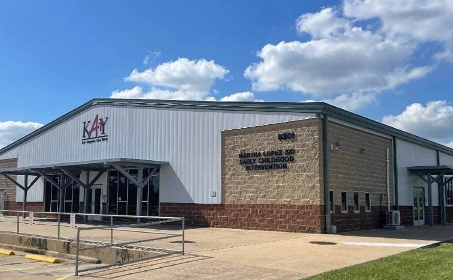 Katy ISD dedicates Martha Lopez Aki Building