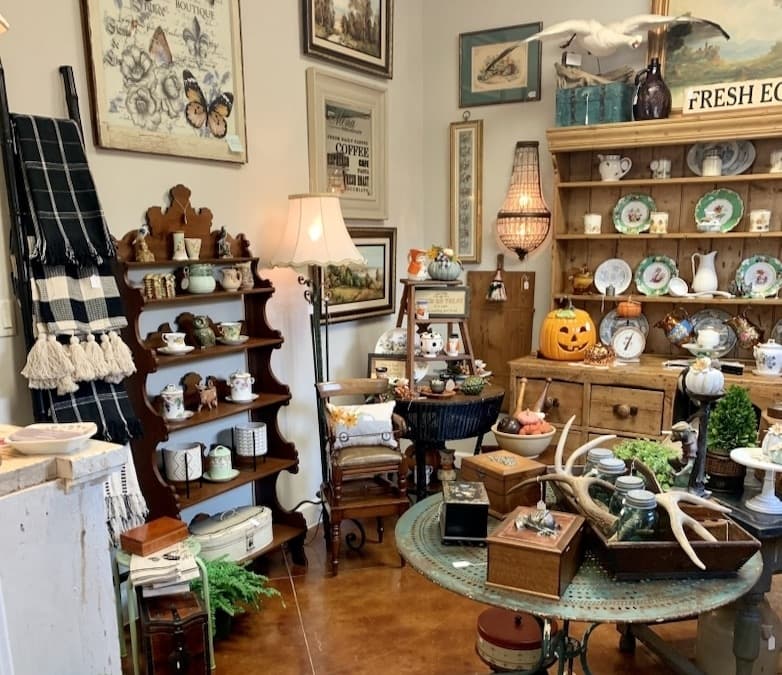 Gift shop Modern Farmhouse and Rusty Gate Antiques moves to College Street location
