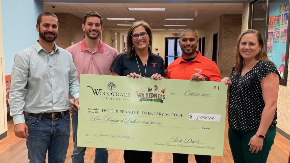 Decker Prairie Elementary School receives $5K donation from Friendswood Development Co.