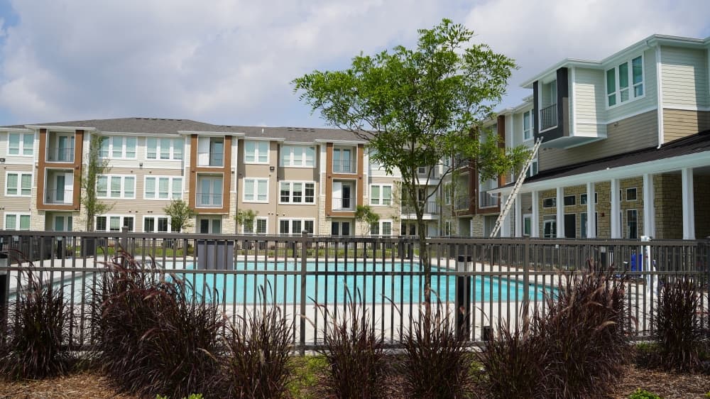 Green Oaks Apartments now open in North Houston