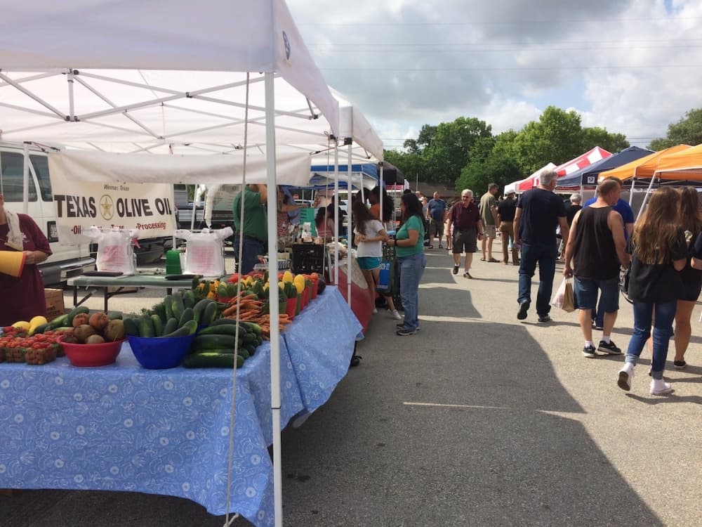Tomball Farmers Market to host food drive, raffle throughout November