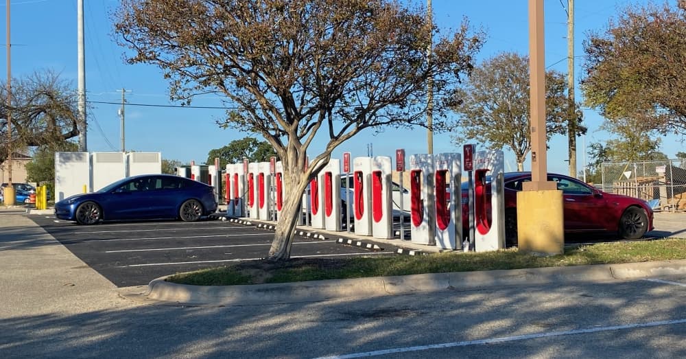 Tesla Superchargers now operational in Market at Round Rock
