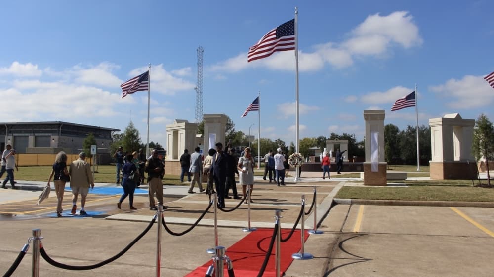 The Missouri City Veterans Memorial is located behind the City Hall complex at 1522 Texas Parkway, Missouri City. (Claire Shoop/Community Impact Newspaper)