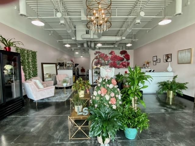 Luxe Stems Floral Design Gallery opened off Main Street in Frisco last year. (Yvonne Brown/Community Impact Newspaper)