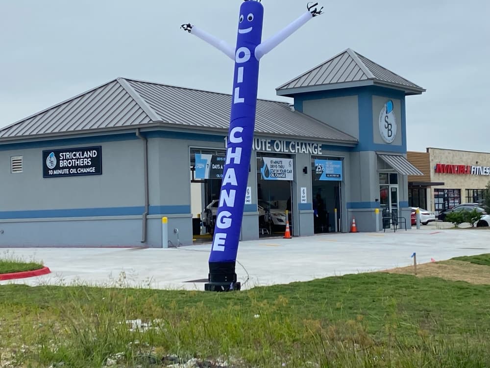 Strickland Brothers 10 Minute Oil Change now open on FM 2920 in Spring