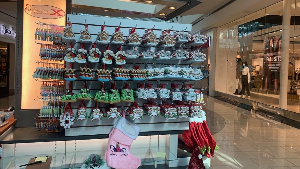 Stonebriar Centre mall in Frisco welcomes seasonal ornament cart