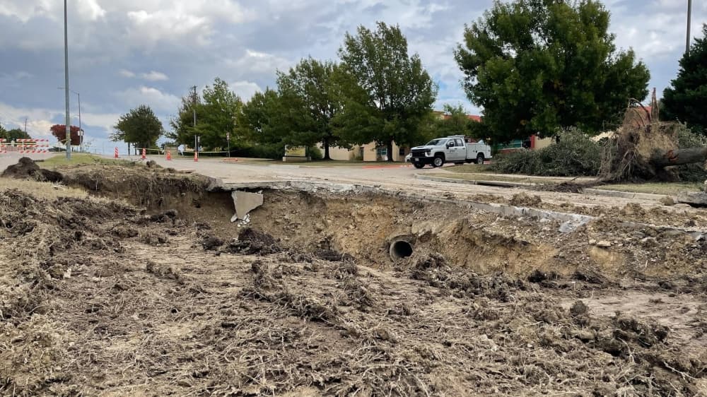 Portion of Hedgecoxe Road closed in Plano after water main break