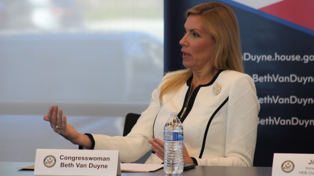 U.S. Rep. Beth Van Duyne hosts roundtable with local businesses on supply chain concerns