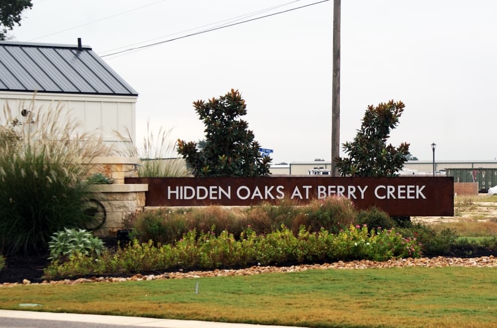 Neighborhood: Hidden Oaks at Berry Creek
