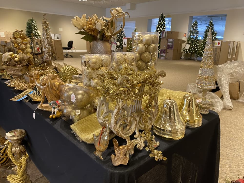 table of decorations