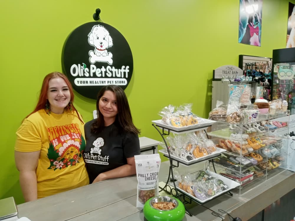 Oli's Pet Stuff on Bulverde Road emphasizes natural pet food, treats and toys
