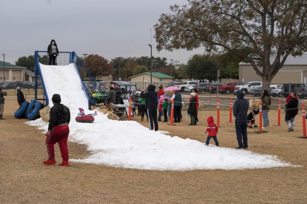 4 holiday events this week in Schertz, Selma, Universal City