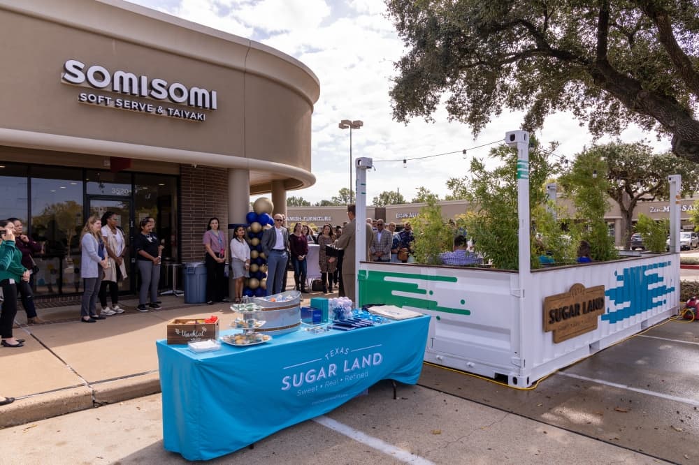 City of Sugar Land opens first 'parklet' in The Shops at Williams Trace shopping center