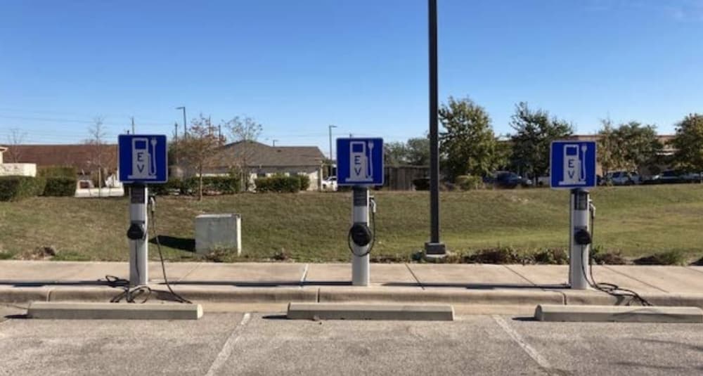 Pflugerville officials discuss upgrades to electric vehicle chargers, implementation of usage fees