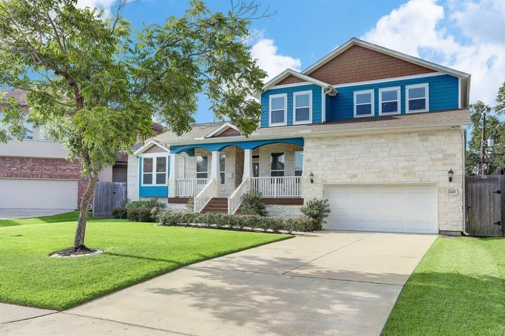 4410 Breakwood Drive, Houston: A custom-built home built in 2017 on a lot with an above-ground pool, this home offers 4 bedrooms and 4 bathrooms plus a formal study and a game room. It also includes a kitchen that boasts a large island, white shaker-style cabinets, granite counters, and a stainless steel appliance package that includes two dishwashers, two warming drawers and a window that looks out onto the backyard. 4 bed, 4 full bath/3,207 sq. ft. Sold for $717,001-$827,000 on Nov. 3. (Courtesy Houston Association of Realtors)