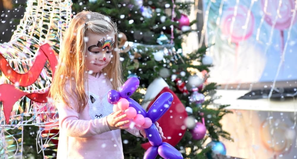 GALLERY: Roanoke's Hometown Holiday event included plenty of activities, smiles