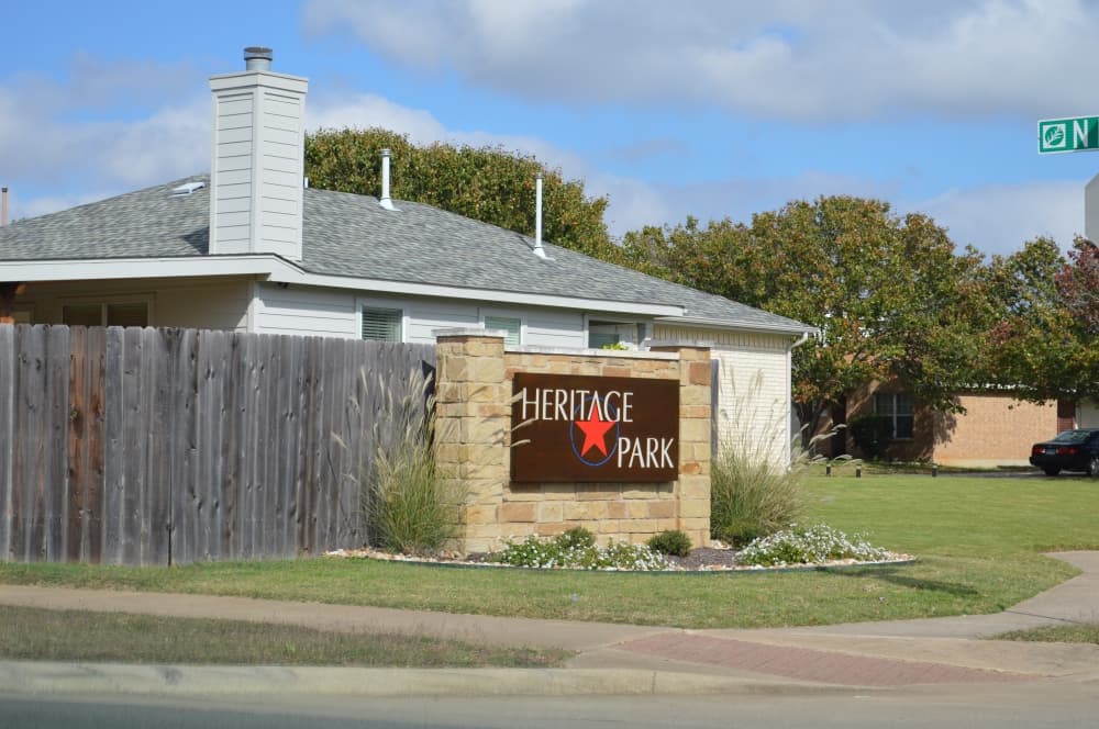 Heritage Park has neighborhood entrances on Bagdad Road and Lakeline Boulevard. 