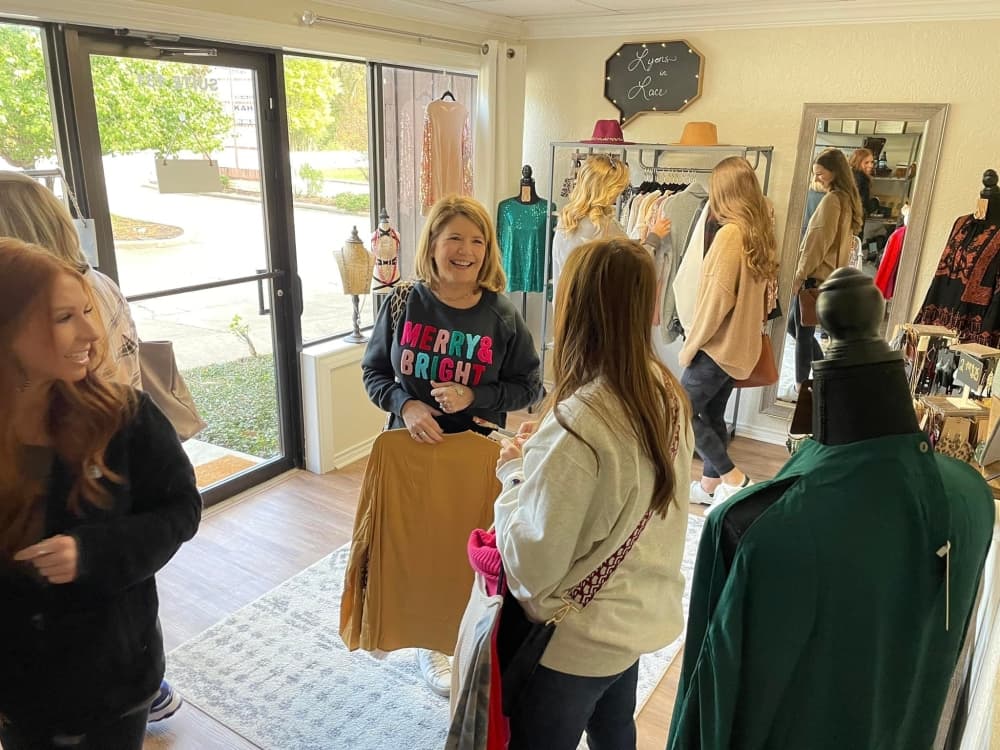 Cousins open Lyons in Lace boutique in Montgomery