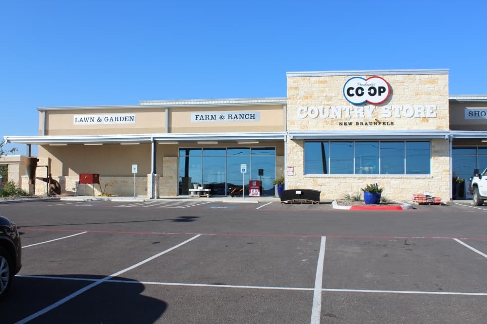Longstanding agricultural supplier Producer’s Co-op Country Store reaches more customers with new retail location