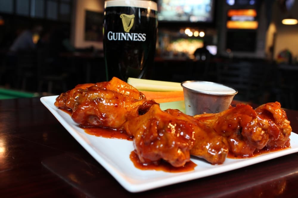McKinney sports bar End Zone provides relaxed atmosphere