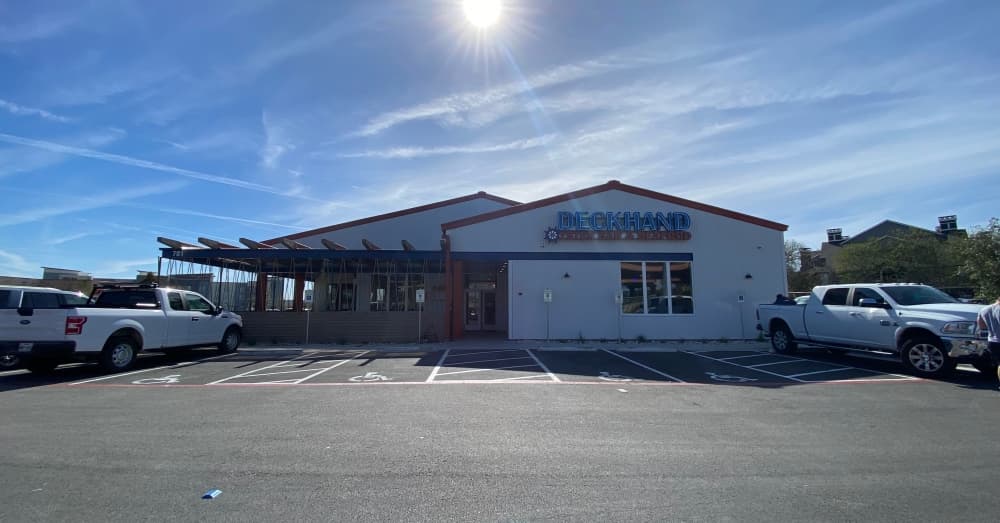 Deckhand Oyster Bar relocates to Round Rock address