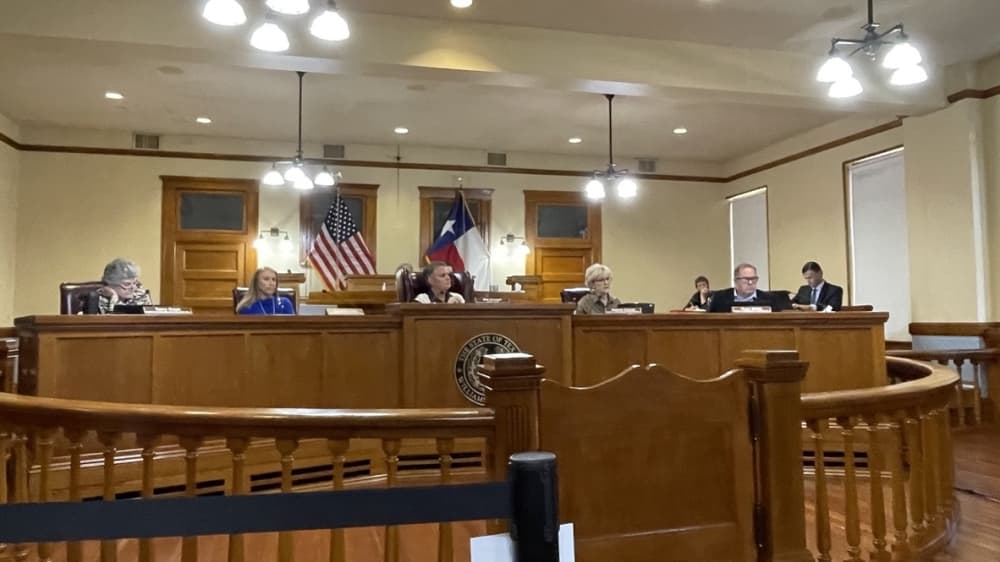 UPDATED: Williamson County commissioners exclude Leander ISD, Round Rock ISD from coronavirus relief funds